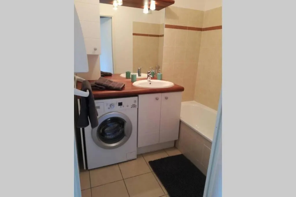 Grenade Citystay Hypercentre Airbus Wifi Free 0*, Grenade-sur-Garonne